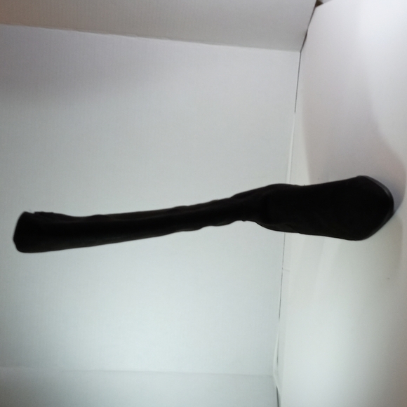 Overn-The - Knee Boots - Picture 1 of 5